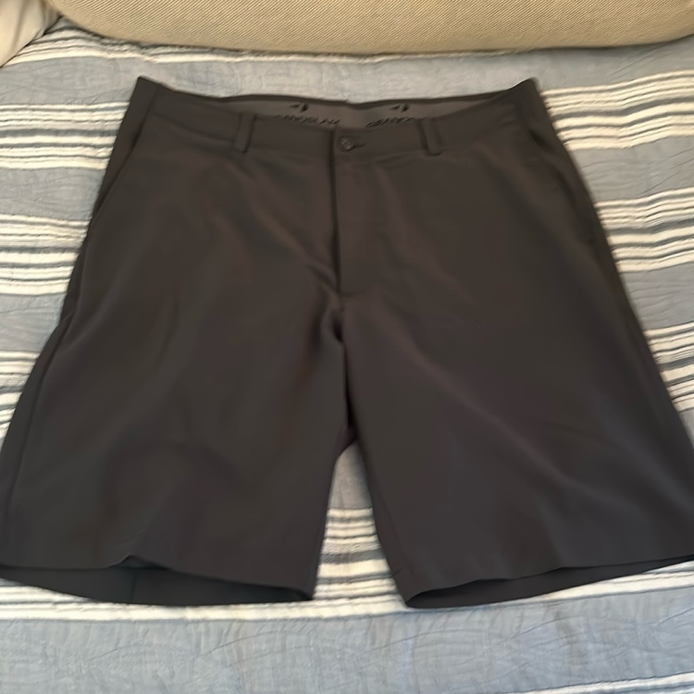 Mens Grand Slam golf shorts size 36